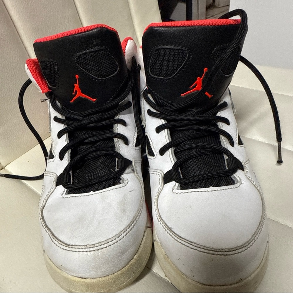 Jordan Flight Club '91 (GS) Size 4 Youth White Basketball Running Shoes